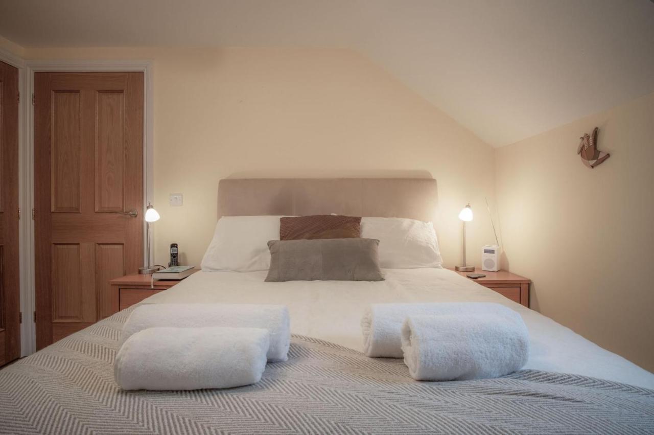 Llais Afon - 3 Bedroom Holiday Home - Fishguard Eksteriør billede