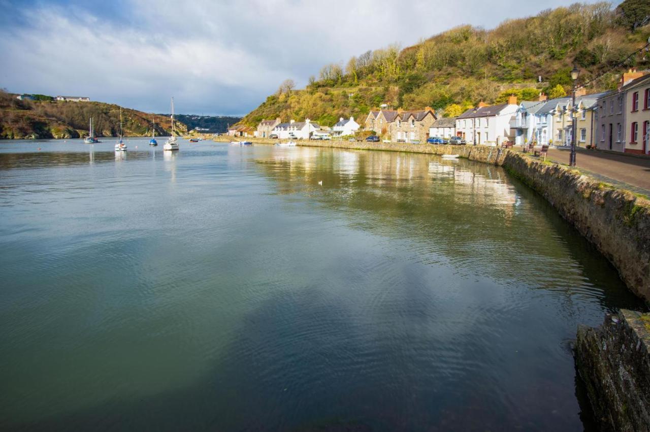 Llais Afon - 3 Bedroom Holiday Home - Fishguard Eksteriør billede