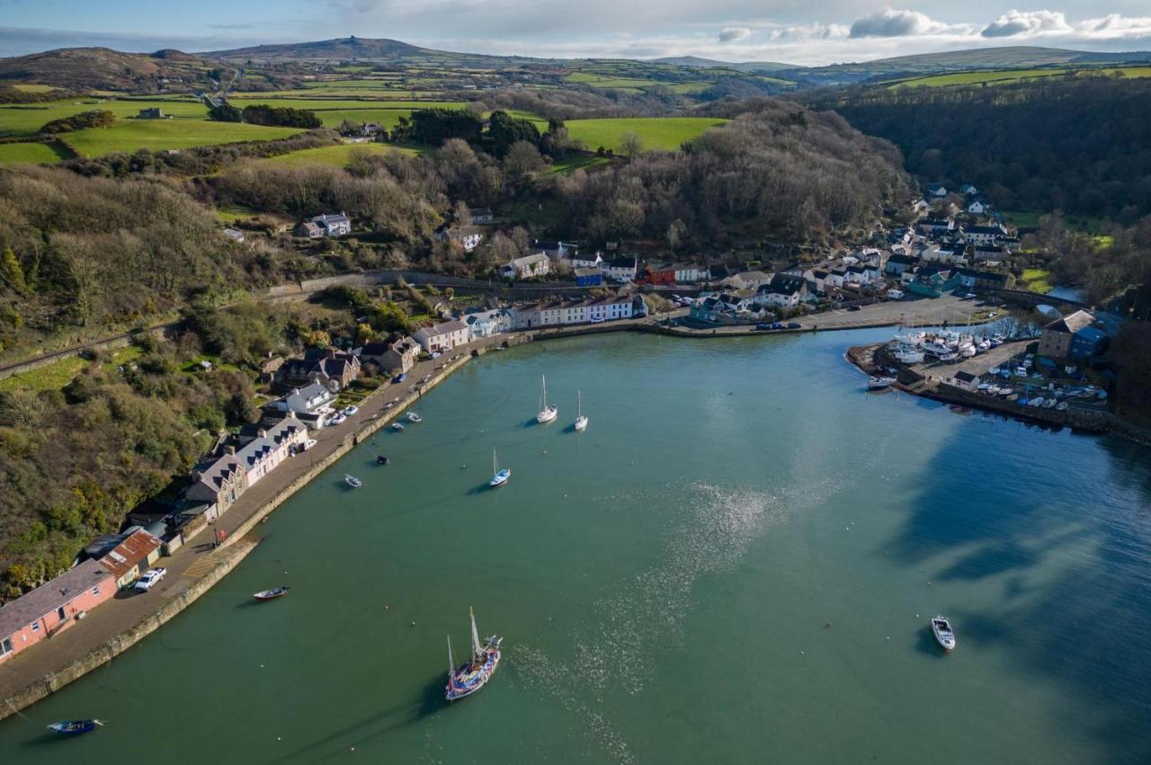 Llais Afon - 3 Bedroom Holiday Home - Fishguard Eksteriør billede