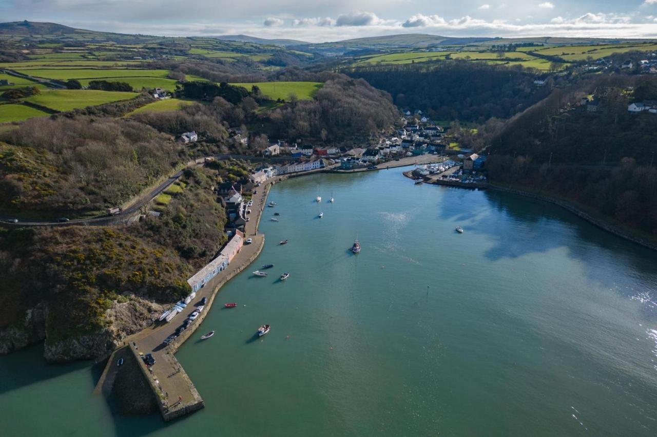 Llais Afon - 3 Bedroom Holiday Home - Fishguard Eksteriør billede